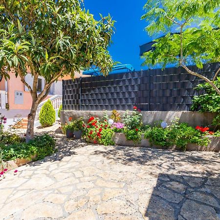 Holiday Home Flora زادار المظهر الخارجي الصورة