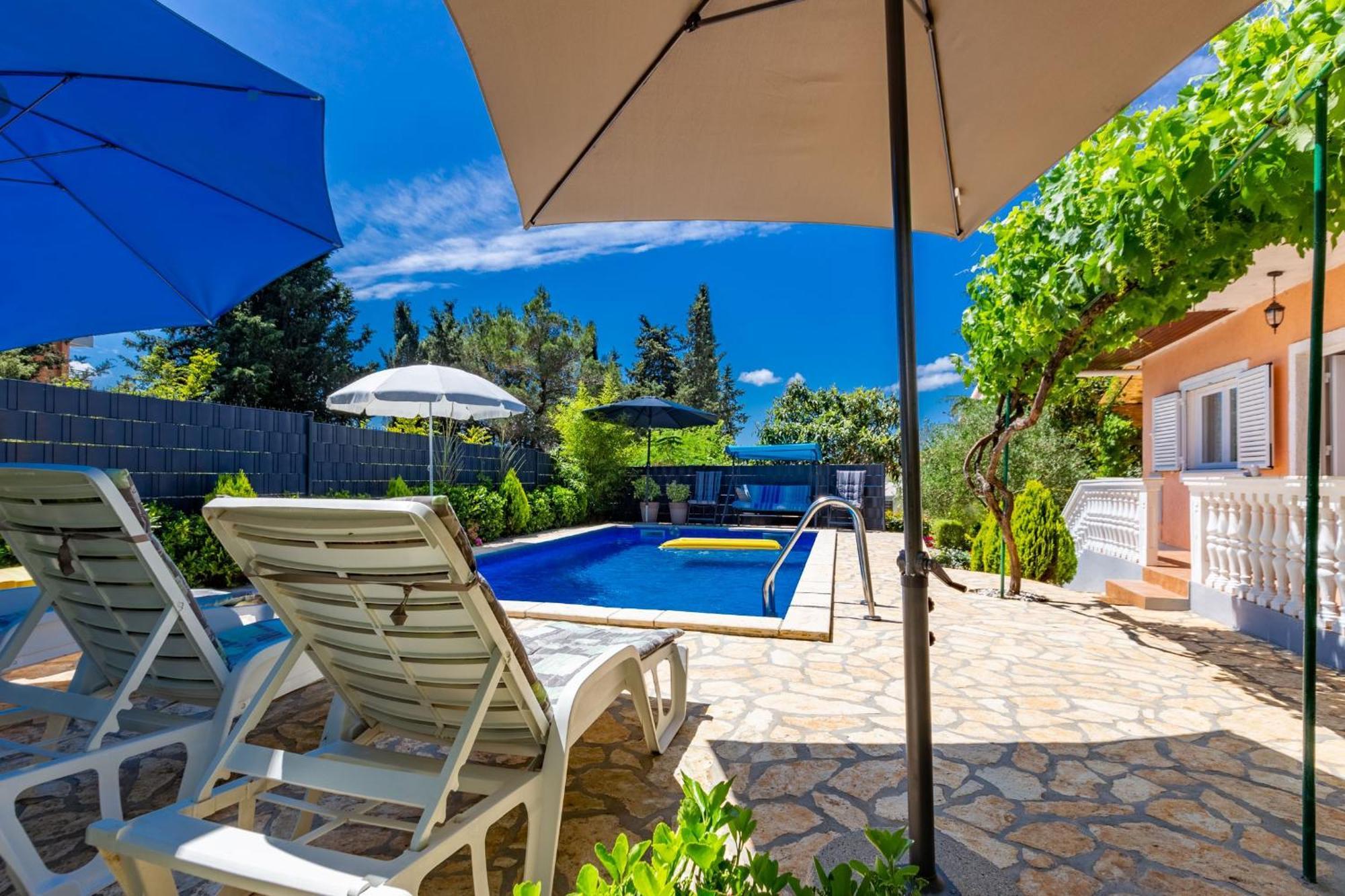 Holiday Home Flora زادار المظهر الخارجي الصورة