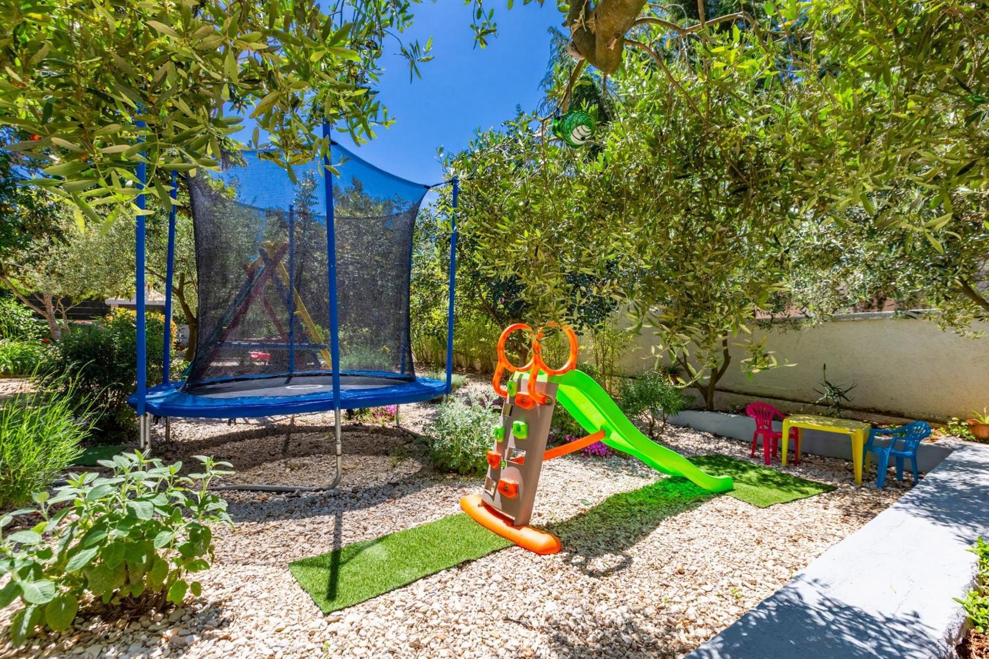 Holiday Home Flora زادار المظهر الخارجي الصورة