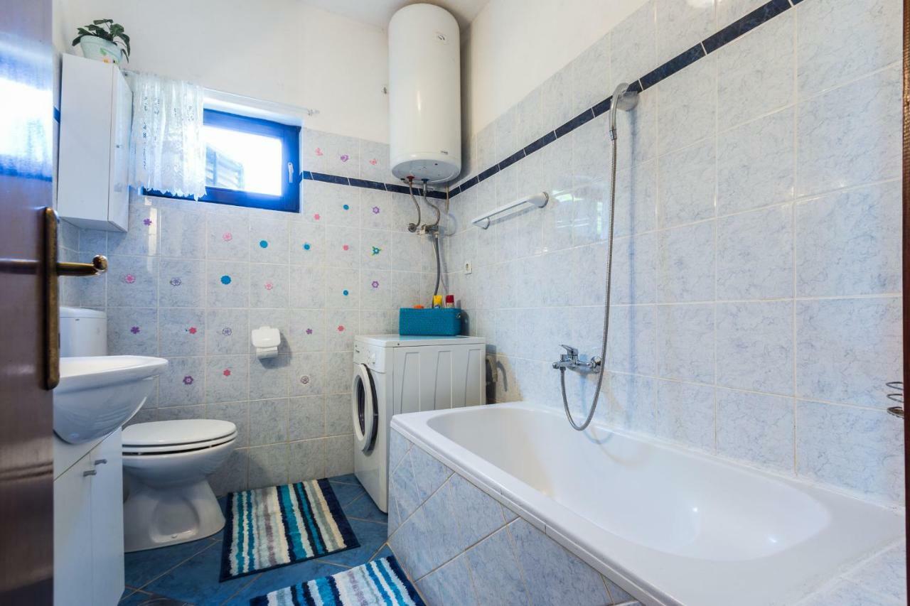 Holiday Home Flora زادار المظهر الخارجي الصورة