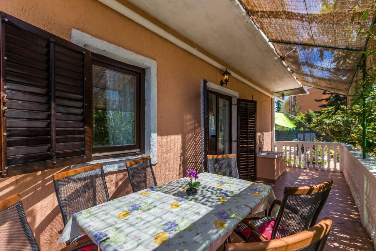 Holiday Home Flora زادار المظهر الخارجي الصورة