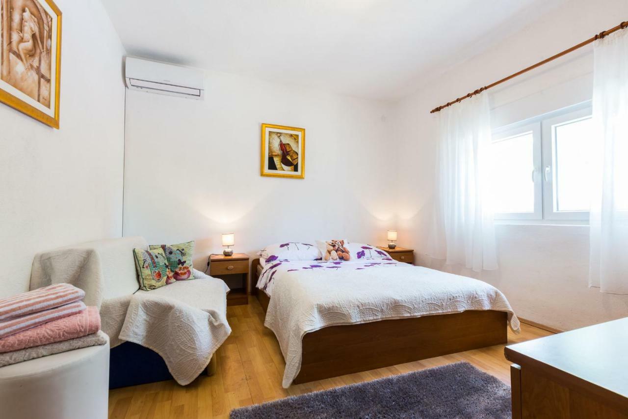 Holiday Home Flora زادار المظهر الخارجي الصورة