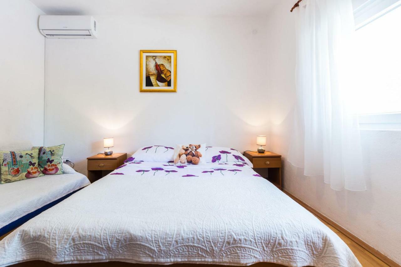Holiday Home Flora زادار المظهر الخارجي الصورة